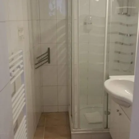 Hotel Restaurant Le Mulberry 2*