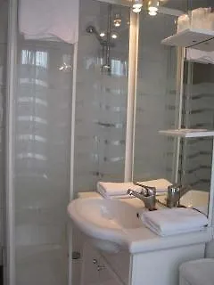 מלון Restaurant Le Mulberry