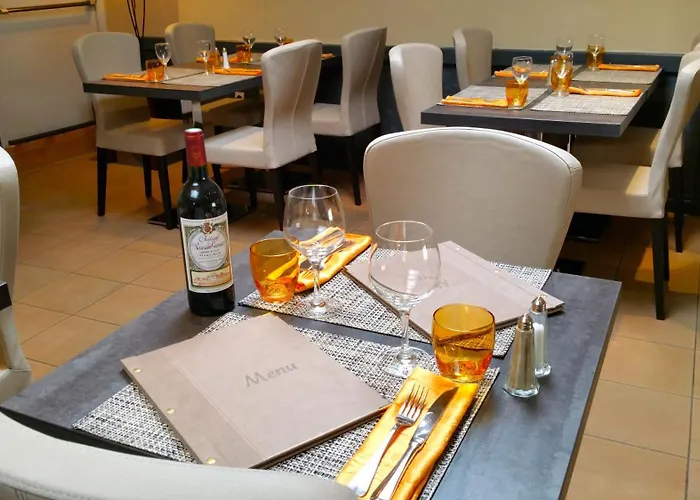 מלון Restaurant Le Mulberry